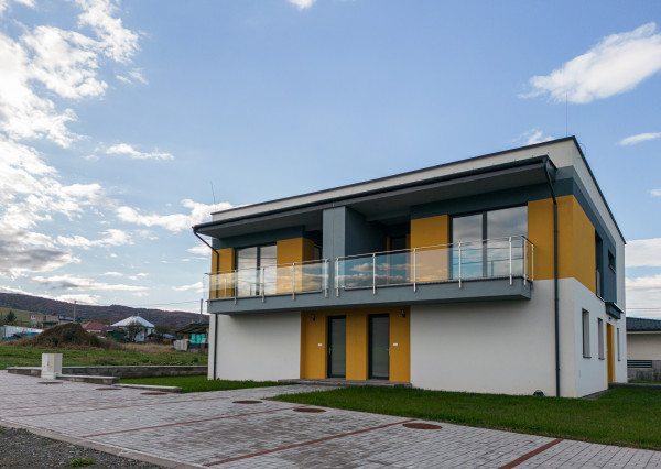 Na predaj 3-izbový byt v ŠTANDARDE so slnečnou terasou kúsok od Prešova