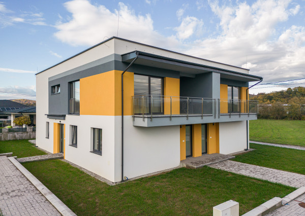 Na predaj 3-izbový byt v ŠTANDARDE so slnečnou terasou kúsok od Prešova