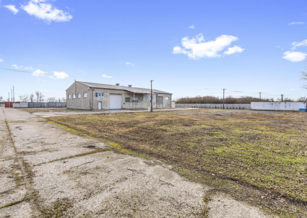 Na predaj investičná priemyselná hala v obci Trnávka