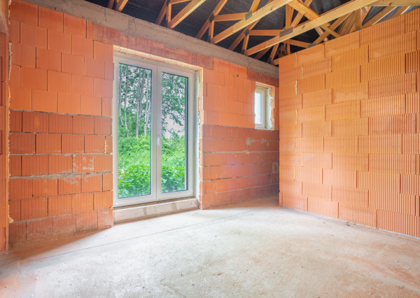 Na predaj nadštandardná 5-izbová novostavba rodinného domu v pokojnej časti Nových Zámkov