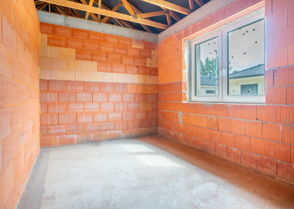 Na predaj nadštandardná 5-izbová novostavba rodinného domu v pokojnej časti Nových Zámkov