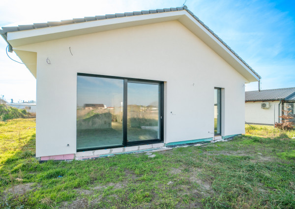 Na predaj novostavba 4-izbového bungalovu v príjemnej lokalite neďaleko Bratislavy