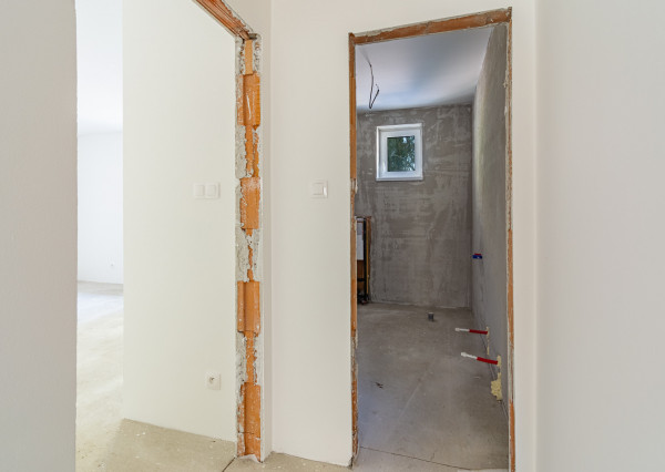 Na predaj jedinečný 4-izbový rodinný dom s terasou v Hrnčiarovciach nad Parnou