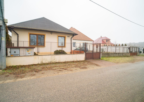 Na predaj 4-izbový rodinný dom vo Vinohradoch nad Váhom