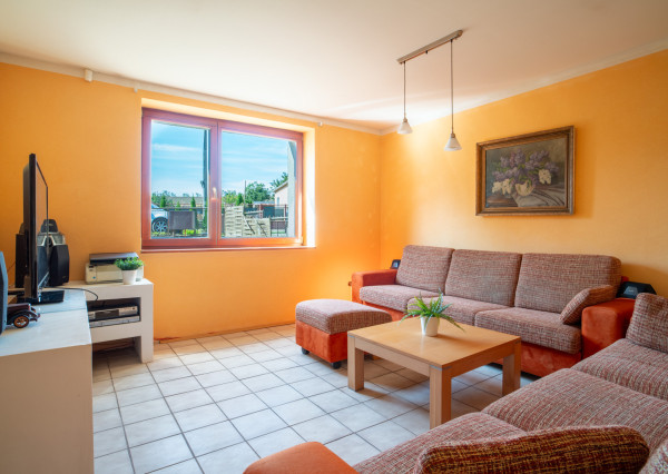 Na predaj rodinný dom s rozľahlým pozemkom v obci Nové Sady