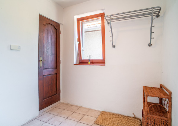 Na predaj rodinný dom s rozľahlým pozemkom v obci Nové Sady