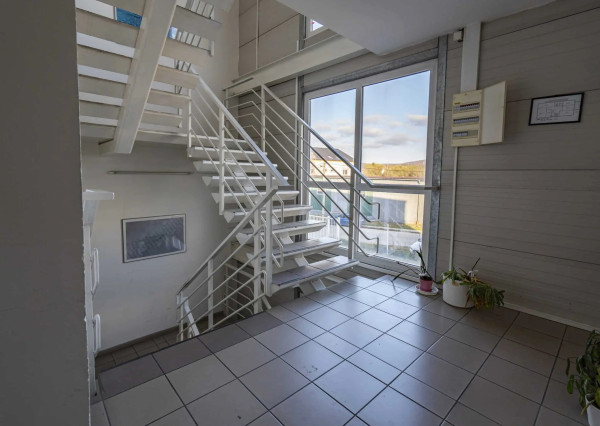 REZERVOVANÉ: Na prenájom administratívny priestor o výmere 39 m2 v Stupave – 103