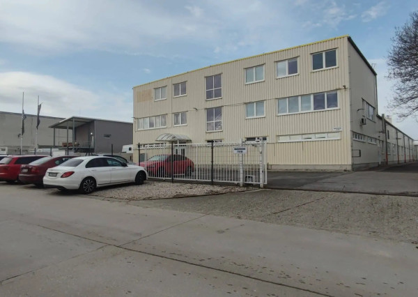 REZERVOVANÉ: Na prenájom administratívny priestor o výmere 39 m2 v Stupave – 103