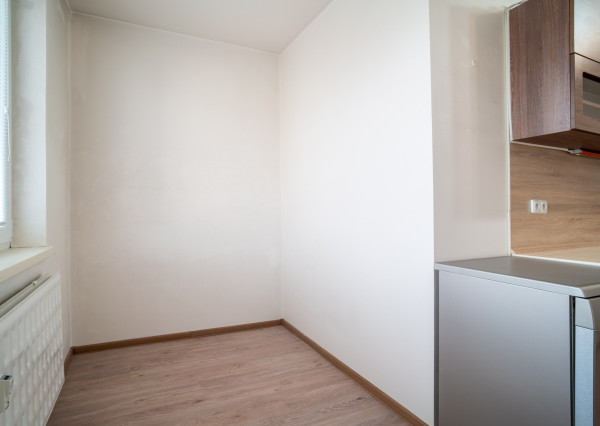 REZERVOVANÉ: Na predaj 1,5-izbový byt v centre Malaciek s investičným potenciálom