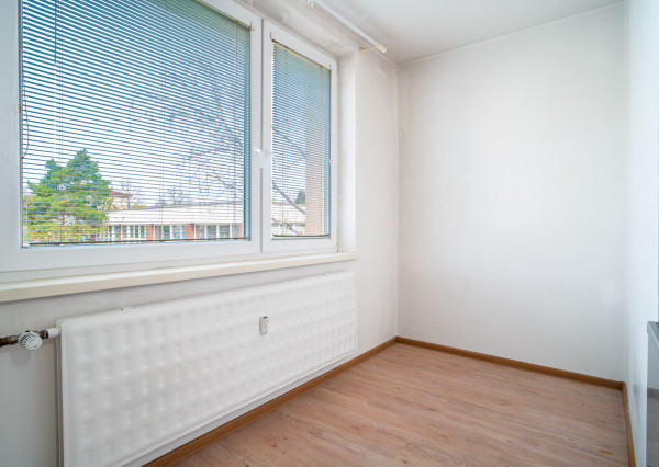 REZERVOVANÉ: Na predaj 1,5-izbový byt v centre Malaciek s investičným potenciálom