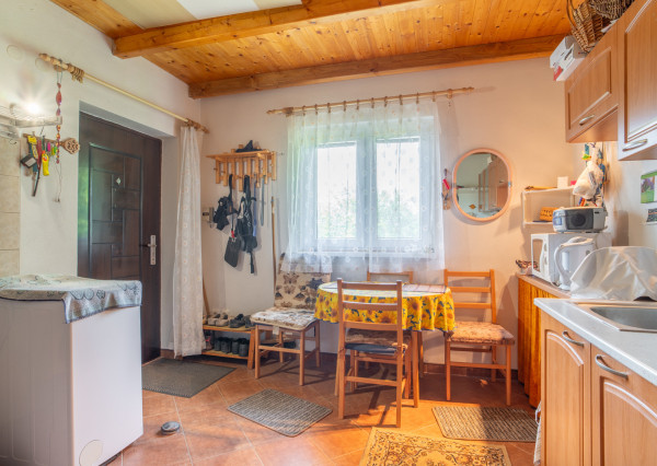 Na predaj rekreačný pozemok so záhradnou chatou v Stupave