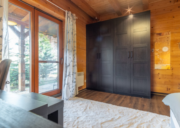 Na predaj jedinečné rodinné sídlo s kúpacím jazierkom a výhľadom na Vysoké Tatry