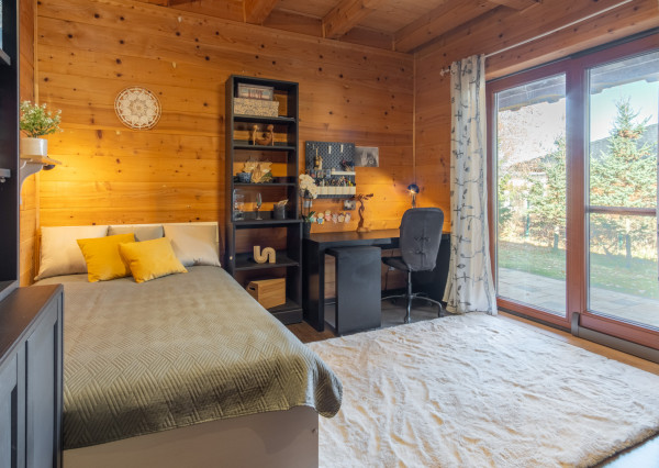 Na predaj jedinečné rodinné sídlo s kúpacím jazierkom a výhľadom na Vysoké Tatry