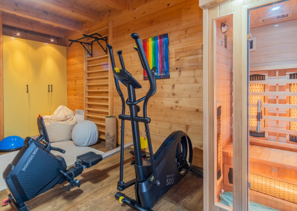 Na predaj jedinečné rodinné sídlo s kúpacím jazierkom a výhľadom na Vysoké Tatry