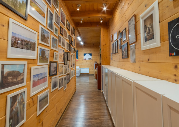 Na predaj jedinečné rodinné sídlo s kúpacím jazierkom a výhľadom na Vysoké Tatry