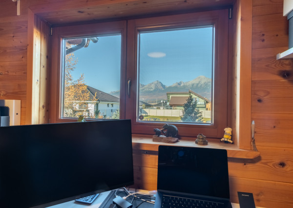 Na predaj jedinečné rodinné sídlo s kúpacím jazierkom a výhľadom na Vysoké Tatry