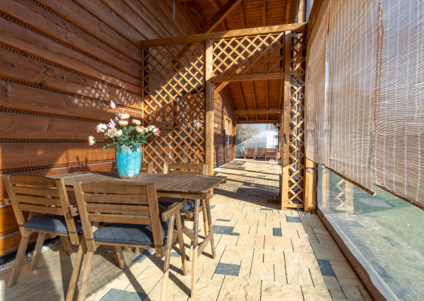 Na predaj jedinečné rodinné sídlo s kúpacím jazierkom a výhľadom na Vysoké Tatry