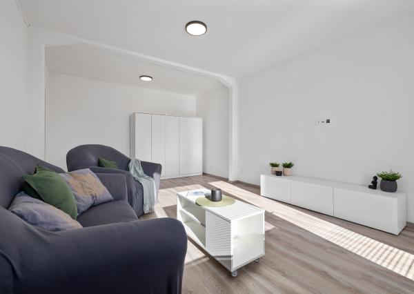 Na prenájom priestranný, moderný 2-izbový byt na Riazanskej ulici v Bratislave