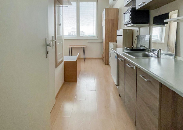 Na prenájom minimalistický 1-izbový byt v Rovinke