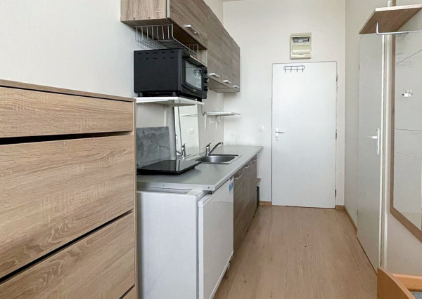 Na prenájom minimalistický 1-izbový byt v Rovinke