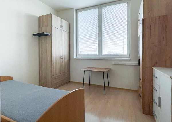 Na prenájom minimalistický 1-izbový byt v Rovinke