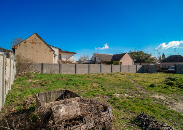 Na predaj rovinatý pozemok na výstavbu v Piešťanoch