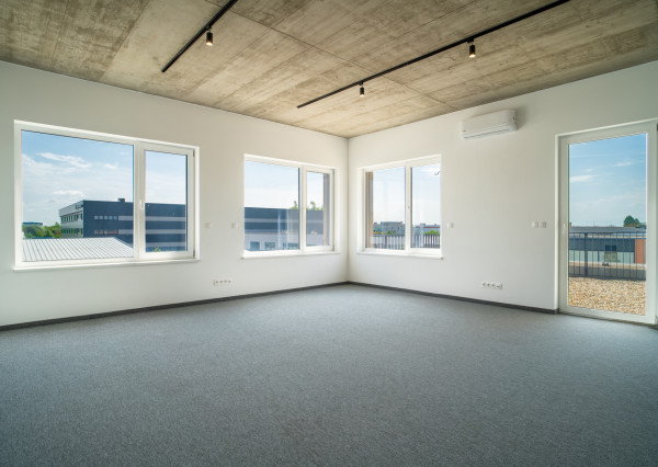 Na predaj 3-podlažná polyfunkcia na Zavarskej ulici v Trnave