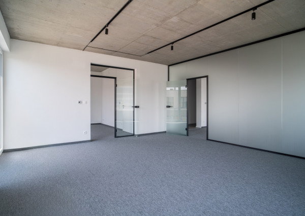 Na predaj 3-podlažná polyfunkcia na Zavarskej ulici v Trnave