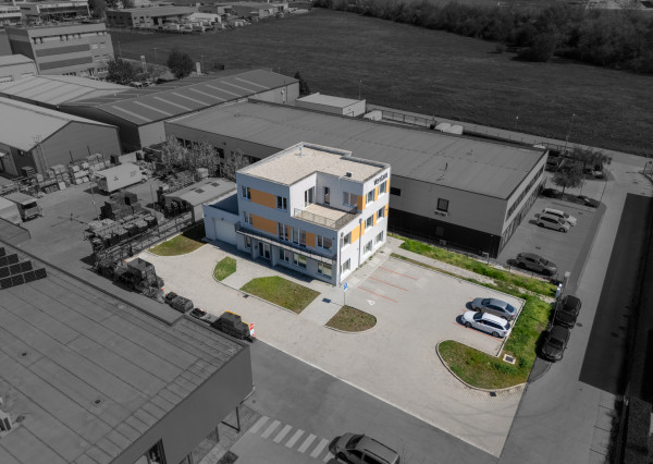 Na predaj 3-podlažná polyfunkcia na Zavarskej ulici v Trnave