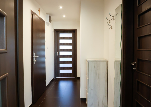 Na prenájom 3-izbový byt vo vyhľadávanej lokalite Sihoť II v Trenčíne