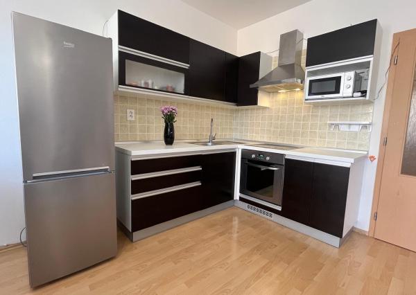 Na prenájom priestranný 3-izbový byt v Trenčíne