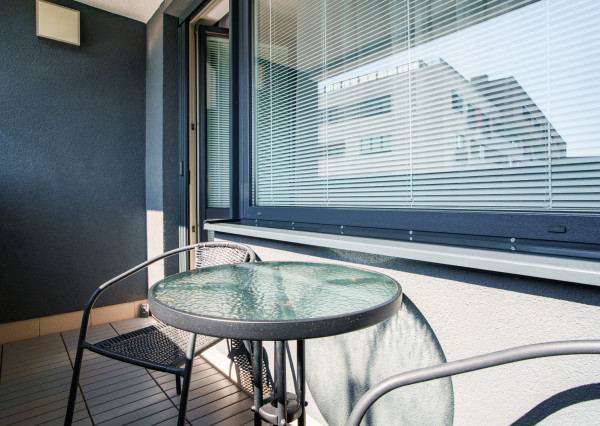 REZERVOVANÉ: Na predaj kompletne zariadený 2-izbový byt v centre Banskej Bystrice