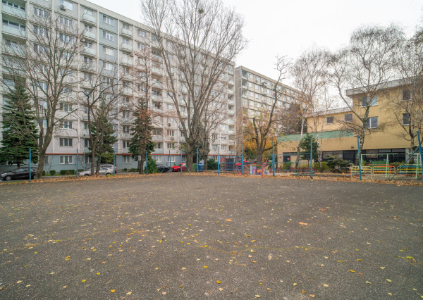 Na predaj 2-izbový byt s balkónom po kompletnej rekonštrukcii v Ružinove