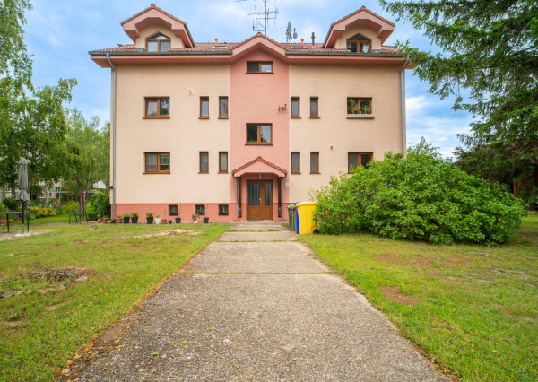 Na prenájom pekný 2-izbový byt v obci Lozorno