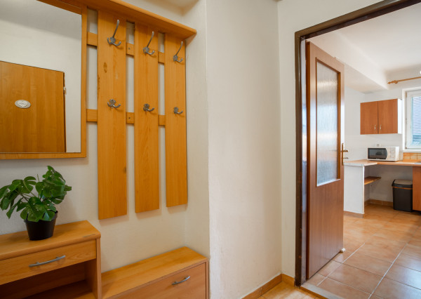 Na prenájom pekný 2-izbový byt v obci Lozorno