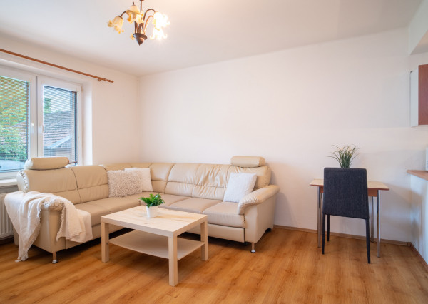 Na prenájom pekný 2-izbový byt v obci Lozorno