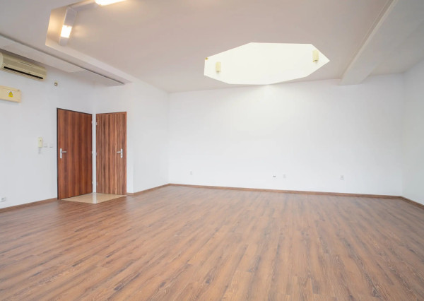 Na prenájom kancelársky priestor na Zámockej ulici priamo pod Bratislavským hradom