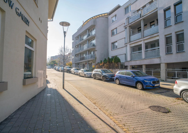 Na prenájom kancelársky priestor na Zámockej ulici priamo pod Bratislavským hradom