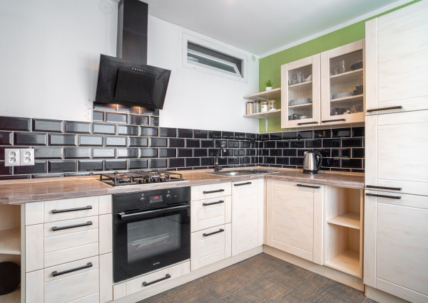 Na predaj kompletne zrekonštruovaný 3-izbový byt v Chtelnici