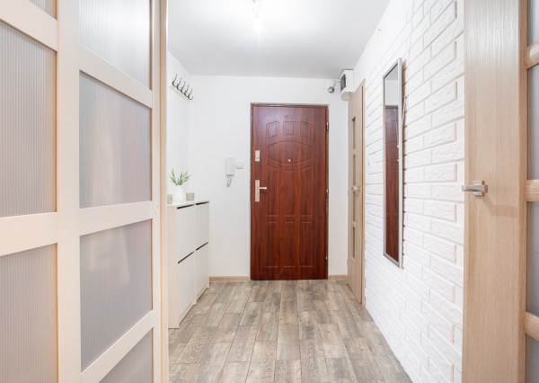 Na predaj kompletne zrekonštruovaný 3-izbový byt v Chtelnici