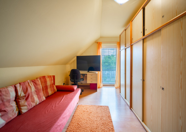 REZERVOVANÉ: Na predaj 4-izbový rodinný dom neďaleko centra Malaciek