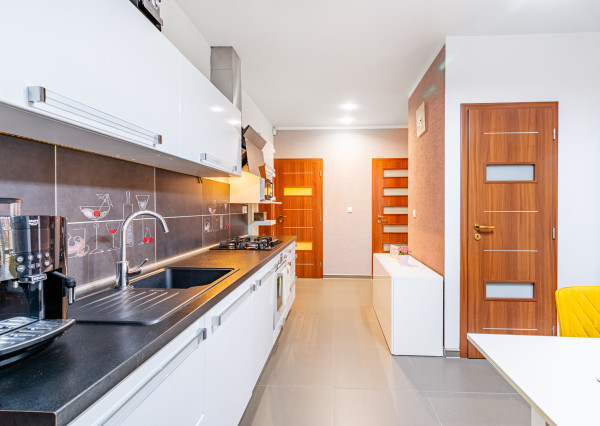 REZERVOVANÉ: Na predaj 5-izbový rodinný dom s garážou v Trnave – časť Tulipán