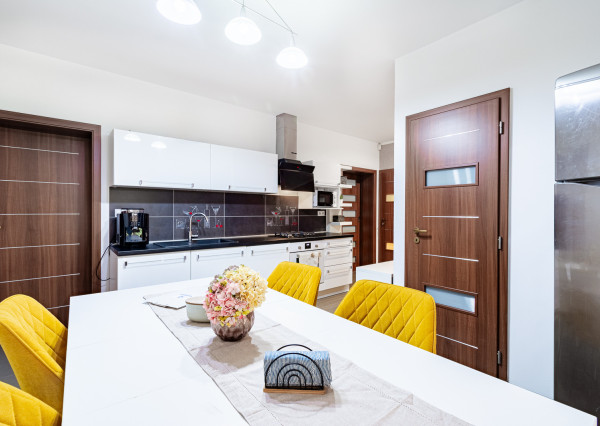 REZERVOVANÉ: Na predaj 5-izbový rodinný dom s garážou v Trnave – časť Tulipán