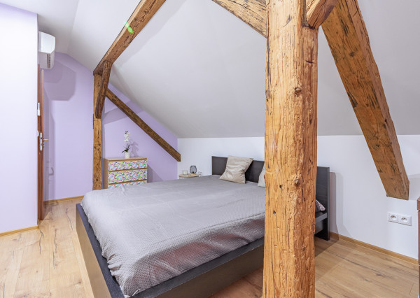 REZERVOVANÉ: Na predaj 5-izbový rodinný dom s garážou v Trnave – časť Tulipán