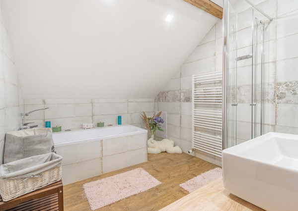 REZERVOVANÉ: Na predaj 5-izbový rodinný dom s garážou v Trnave – časť Tulipán