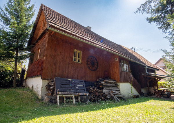 Na predaj tradičná drevenica v malebnom prostredí obce Východná