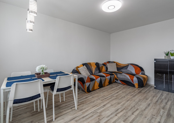 Na prenájom moderný 3 -izbový byt v Senci