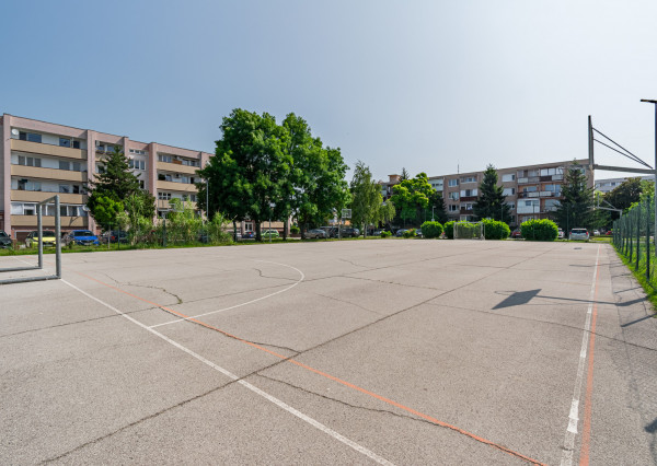 Na prenájom moderný 3 -izbový byt v Senci