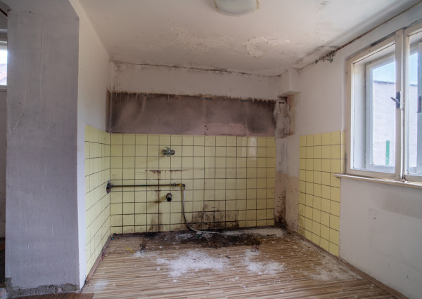 Na predaj pôvodný 3-izbový rodinný dom s potenciálom v Trenčíne, časť Zlatovce