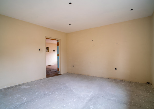 Na predaj starší rodinný dom s veľkým pozemkom v Trenčíne, časť Zlatovce